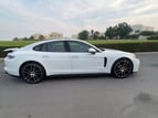 Porsche Panamera GTS (Blanco), 2022 para alquiler en Dubai 2