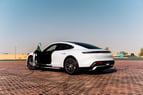 Porsche Taycan Turbo (Weiß), 2021  zur Miete in Dubai 3