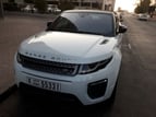 إيجار Range Rover Evoque (أبيض), 2018 في دبي 0