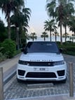 Range Rover Sport (Blanco), 2020 para alquiler en Dubai 1