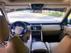 Range Rover Vogue (Blanc), 2016 à louer à Dubai 1