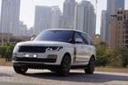 Range Rover Vogue (Blanco), 2019 para alquiler en Dubai 0
