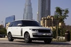 Range Rover Vogue (Blanco), 2019 para alquiler en Dubai 1