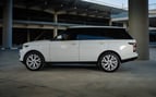 Range Rover Vogue (Bianca), 2020 in affitto a Abu Dhabi 1