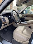 Range Rover Vogue (Blanco), 2021 para alquiler en Dubai 2