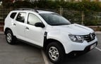 Renault Duster 4*4 2023 (Bianca), 2023 in affitto a Dubai 1