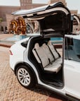 Tesla Model X (Weiß), 2021  zur Miete in Sharjah