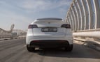 Tesla Model Y Long Range (Blanco), 2022 para alquiler en Dubai 3