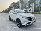 Toyota Rush (Blanco), 2022 para alquiler en Dubai 0