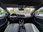 Volkswagen Jetta (Blanco), 2022 para alquiler en Dubai 0