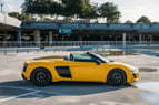 Audi R8 (Желтый), 2022 для аренды в Абу-Даби 0