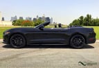 Ford Mustang (Negro), 2016 para alquiler en Dubai 1