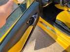 在迪拜 租 Lamborghini Huracan (黄色), 2019 3