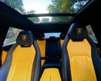 Lamborghini Urus (Amarillo), 2020 para alquiler en Dubai 2