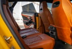 Lamborghini Urus (Amarillo), 2020 para alquiler en Dubai 5