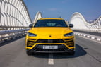 Lamborghini Urus (Gelb), 2021  zur Miete in Dubai 0