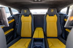 Lamborghini Urus (Giallo), 2021 in affitto a Dubai 5