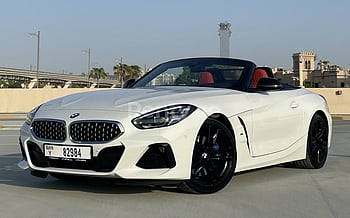 إيجار BMW Z4 (أبيض), 2022 في دبي