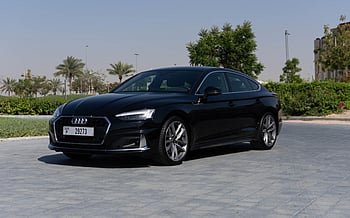 Audi A5 (Schwarz), 2024  zur Miete in Abu Dhabi