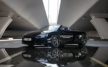 在哈伊马角租车 租 Audi R8 V10 Spyder (黑色), 2021