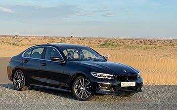 BMW 3 Series (Schwarz), 2021  zur Miete in Dubai