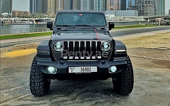 Jeep Wrangler (Noir), 2021 à louer à Dubai