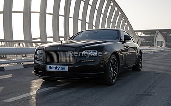 在迪拜 租 Rolls Royce Wraith Black Badge (黑色), 2019