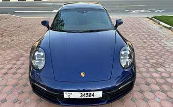إيجار Porsche 911 Carrera (أزرق غامق), 2022 في الشارقة