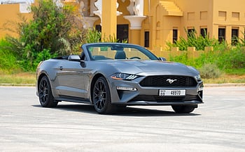 Ford Mustang cabrio (Grigio Scuro), 2023 in affitto a Abu Dhabi