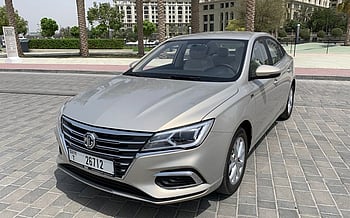MG5 (Oro), 2022 para alquiler en Dubai