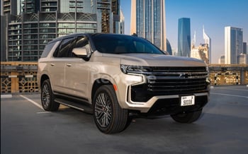 Beige Chevrolet Tahoe, 2021 en alquiler en Dubai