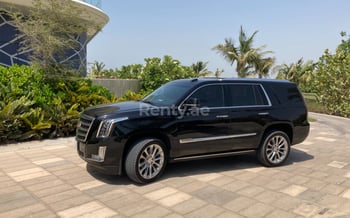 أسود Cadillac Escalade, 2019 للإيجار في دبي