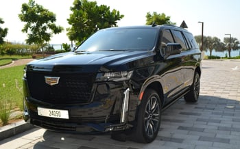 Cadillac Escalade (Черный), 2023 для аренды в Дубай