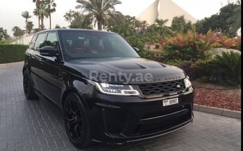 Noir Range Rover Sport SVR, 2020 à louer à Dubaï