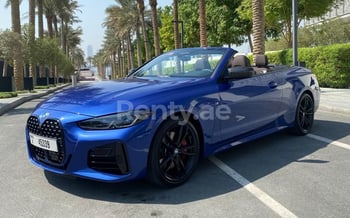 Azul BMW 4 Series, 440i, 2021 en alquiler en Dubai
