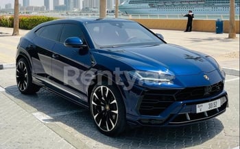 Azul Lamborghini Urus, 2021 para alquiler en Dubai