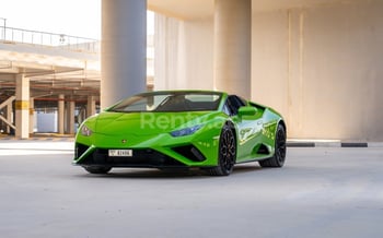 Verte Lamborghini Evo Spyder, 2021 à louer à Dubaï