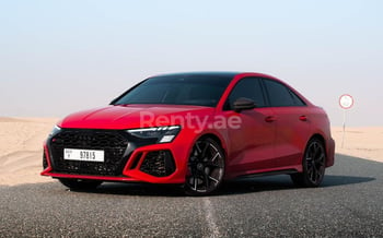 Rot Audi RS3 Red Pack Carbon, 2022 zur Miete in Dubai