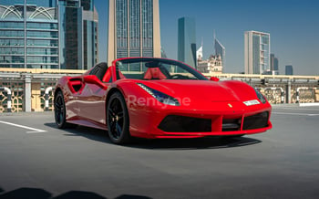 红色 Ferrari 488 Spyder, 2019 迪拜汽车租凭