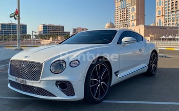 白色 Bentley Continental GT, 2020 迪拜汽车租凭