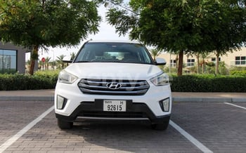 Blanco Hyundai Creta, 2017 en alquiler en Dubai