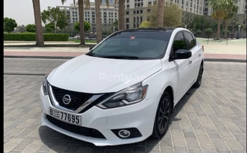 Blanco Nissan Sentra 2021, 2021 en alquiler en Dubai