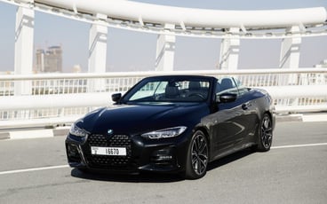 宝马 430i 敞篷车 (黑色), 2023 - 沙迦 的月租