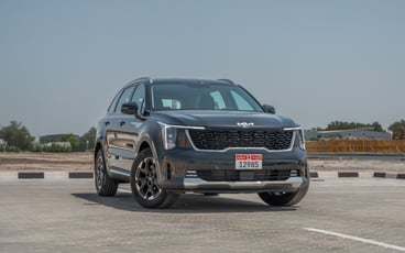 在哈伊马角租车 租 起亚索兰托 (黑色), 2024