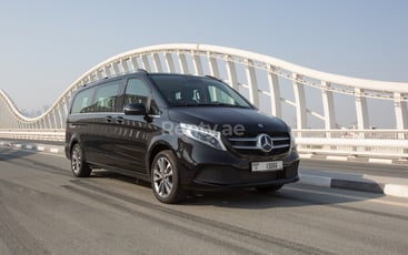 Аренда Mercedes V250 (Черный), 2023 в Дубай
