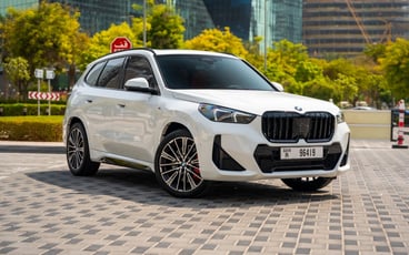 Affitta BMW X1 (Bianca), 2025 a Abu Dhabi