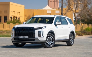 在哈伊马角租车 租 现代汽车 Palisade (白色), 2025