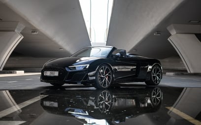 Audi R8 V10 Spyder (Noir), 2021 à louer à Ras Al Khaimah