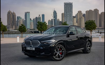 BMW X6 (Noir), 2022 à louer à Dubai