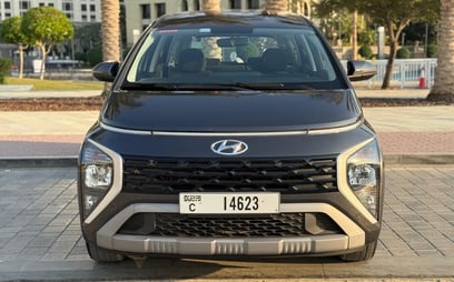 Hyundai Stargazer (Negro), 2025 para alquiler en Abu Dhabi